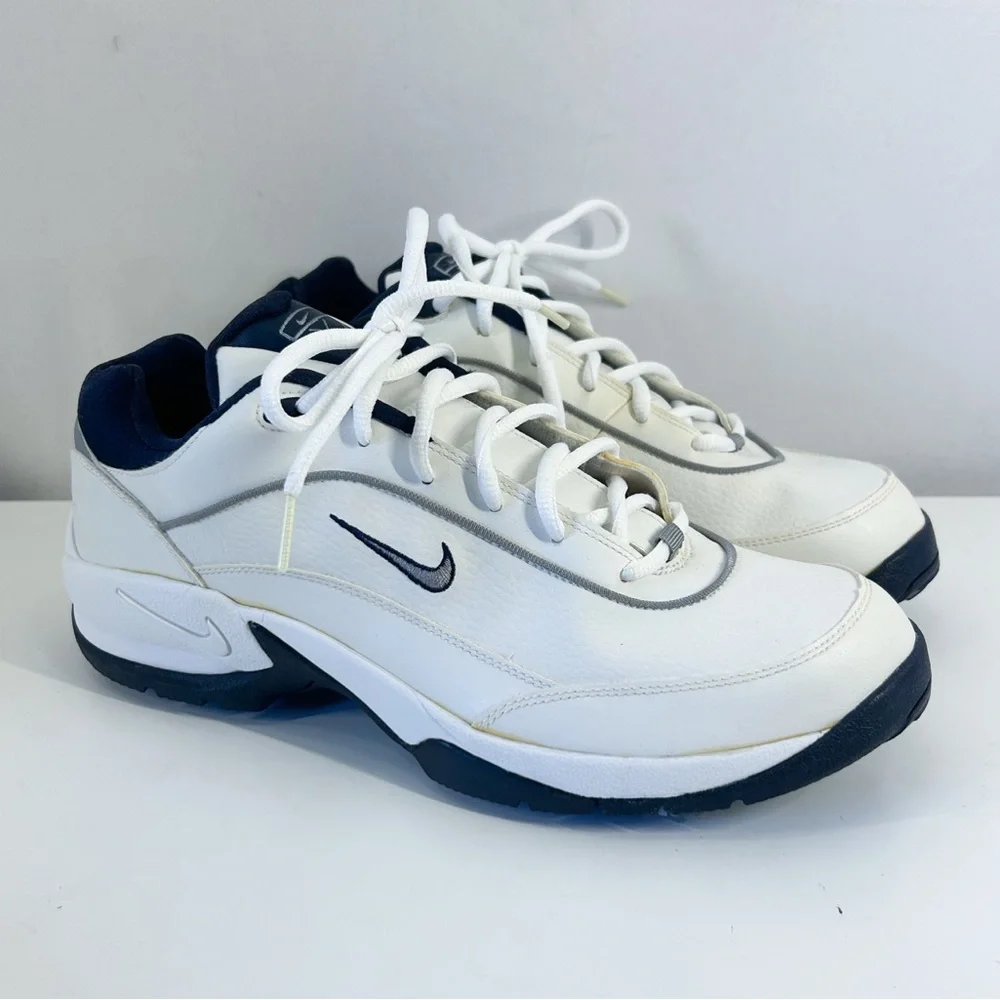 Vintage Y2K Men’s White Retro Nike Air Golf Shoes Size 8 Sporty Dad